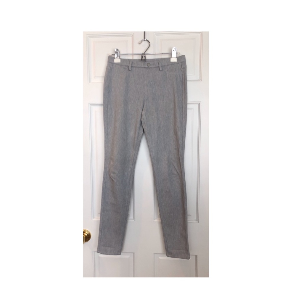 Uniqlo gray stretchy pants